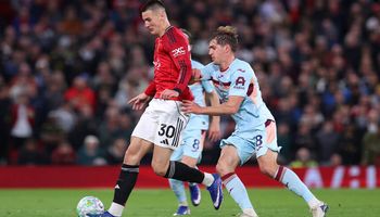 Manchester United vs Brentford (02:00 – 28/04) | Xem lại trận đấu